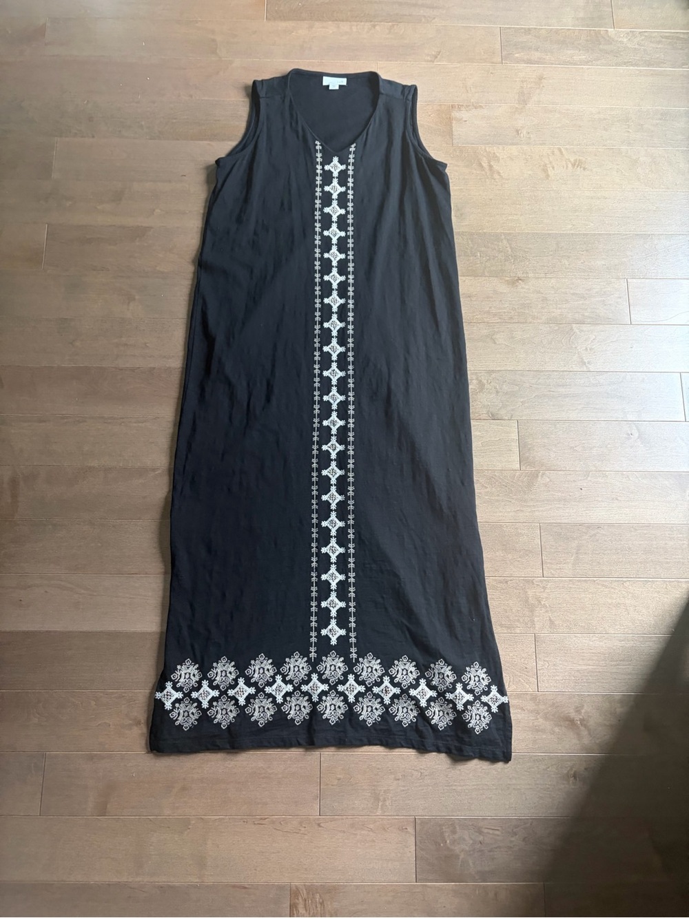 J. Jill Black Sleeveless Maxi Dress with White Embroidered Panel